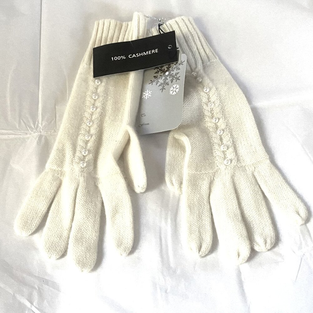 NWT FORTE CASHMERE IVORY CASHMERE FAUX PEARL ACCENT GLOVES ONE SIZE